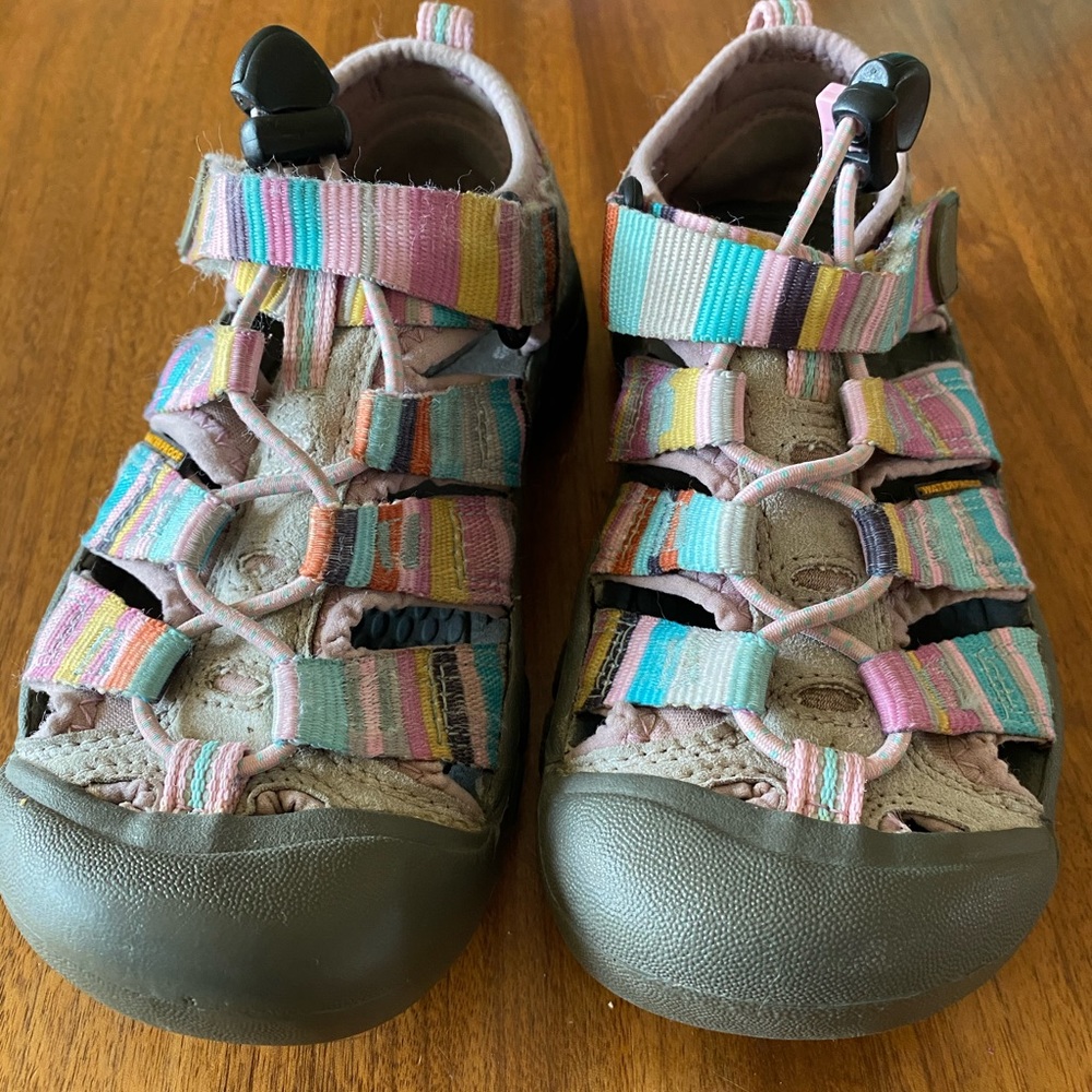 Girls Keen sandals